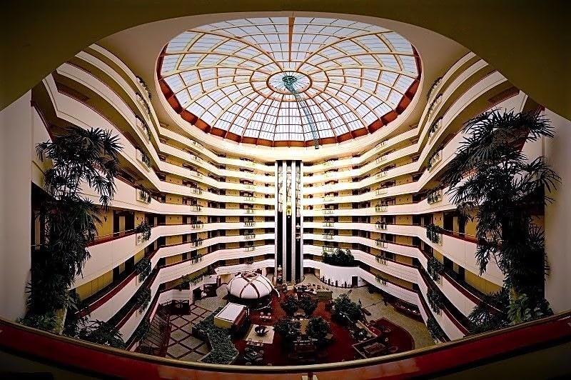 Rahat Palace Hotel Almatı Dış mekan fotoğraf